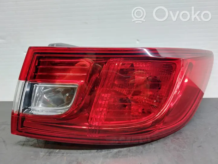 Renault Clio IV Tailgate rear/tail lights 