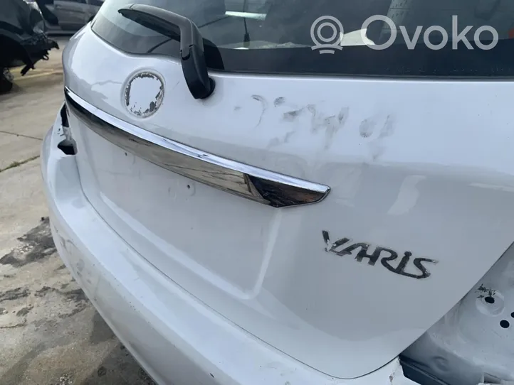 Toyota Yaris Tylna klapa bagażnika 