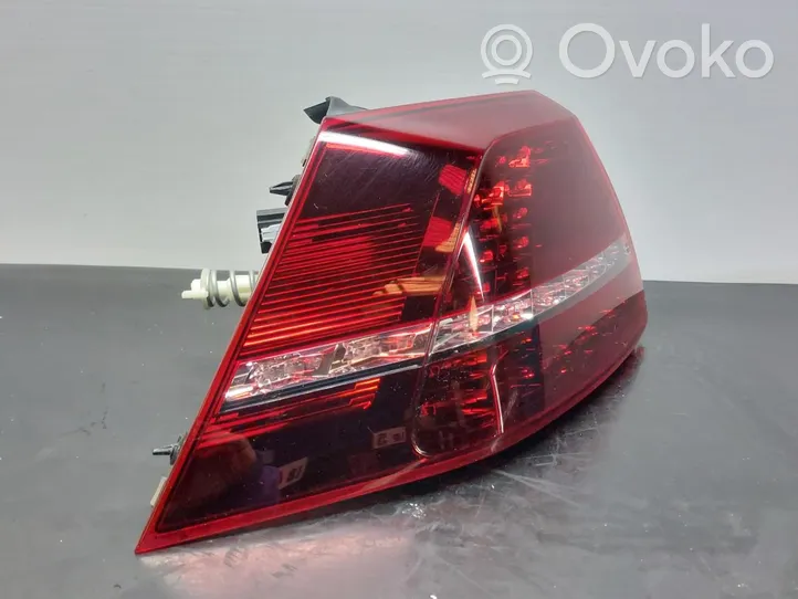 Volkswagen Golf VII Tailgate rear/tail lights 