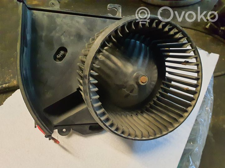 Peugeot Expert Heater fan/blower 1498378080