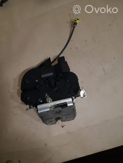 Volvo V70 Blocco/chiusura/serratura del portellone posteriore/bagagliaio 31276953