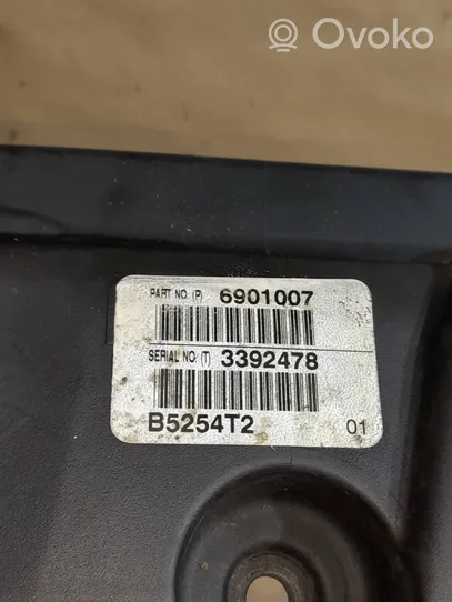 Volvo XC70 Cache carter courroie de distribution 6901007