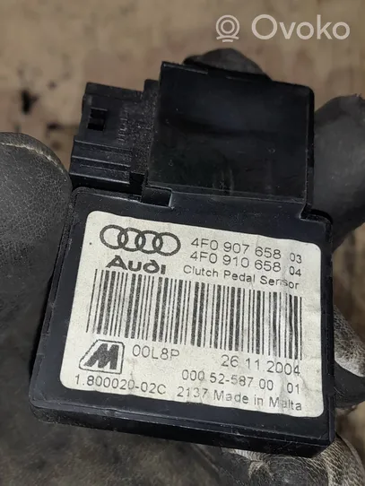 Audi A6 S6 C6 4F Sensore del pedale della frizione 4F0907658