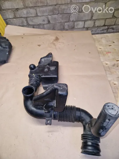 Subaru Impreza I Air intake duct part A21AC12