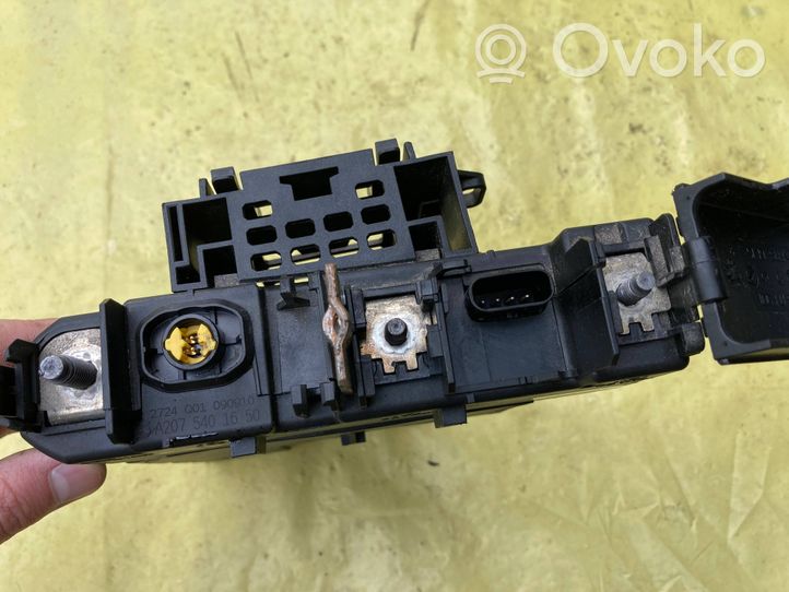 Mercedes-Benz C AMG W204 Combustion module de contrôle A2075401650