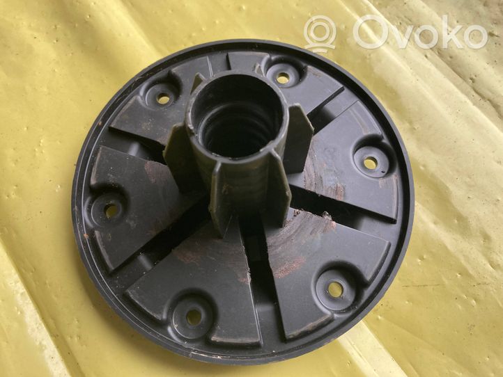 Mercedes-Benz A W169 Boulon de roue de secours A1698980014