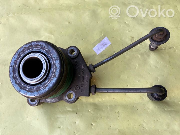 Mercedes-Benz A W169 Pomocniczy cylinder łożyska wciskowego sprzęgła A0022501815