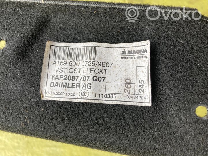 Mercedes-Benz B W245 Bagažinės apdailos dangtelis A1696900725