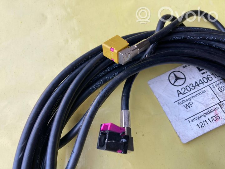 Mercedes-Benz C W203 Antenne intérieure accès confort A2034406105