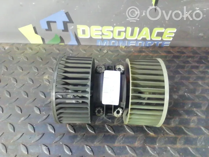 BMW 3 E36 Pulseur d'air habitacle 130111188