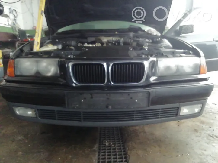 BMW 3 E36 Priekinis bamperis 