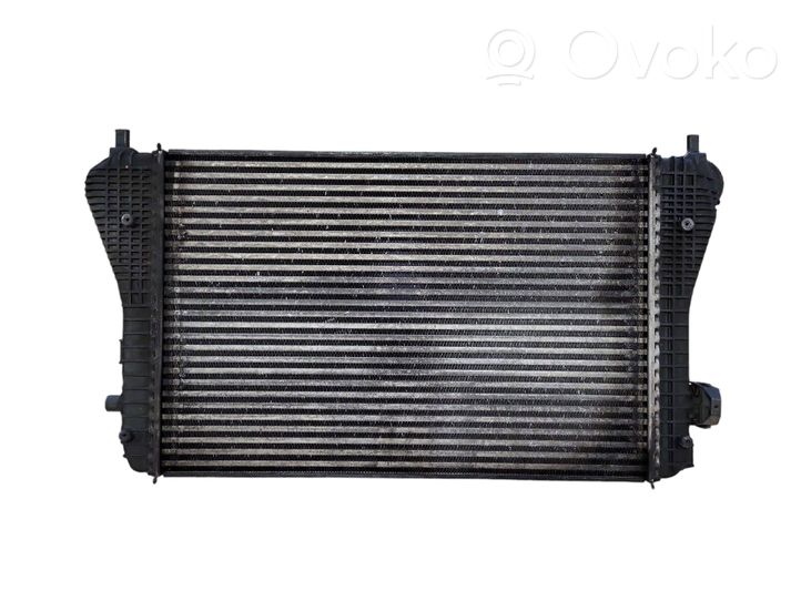 Volkswagen PASSAT B6 Chłodnica powietrza doładowującego / Intercooler 3C0145805F