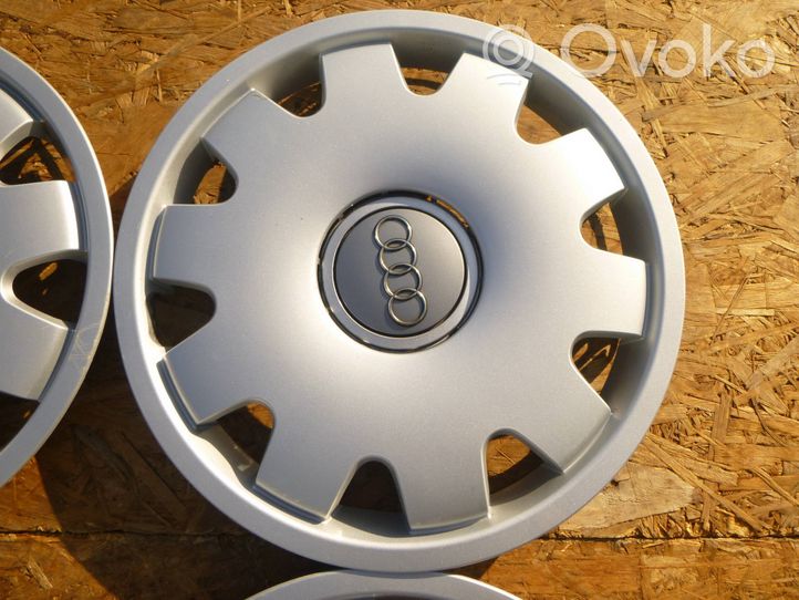 Audi A6 S6 C5 4B R16 wheel hub/cap/trim 4B0601147C