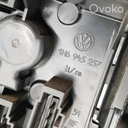 Volkswagen Golf III Feux arrière / postérieurs 0163264