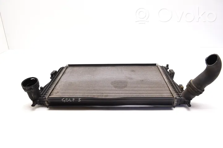 Volkswagen Golf V Chłodnica powietrza doładowującego / Intercooler 