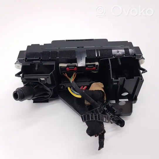 Volkswagen PASSAT B6 Interrupteur ventilateur 