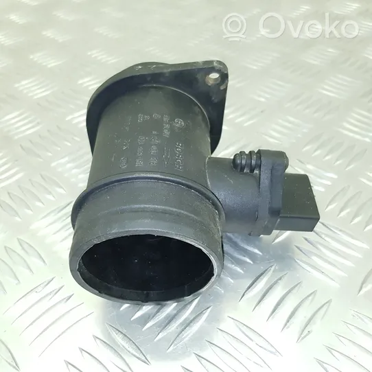 Volkswagen PASSAT B5 Mass air flow meter 0281002216