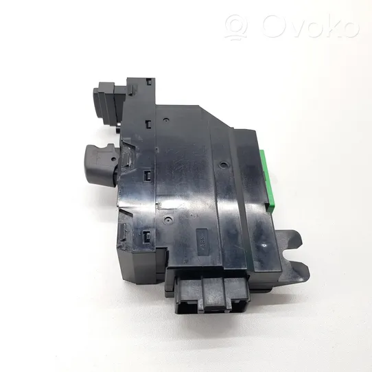 Volvo V70 Interruttore di controllo dell’alzacristalli elettrico MP37DA00211