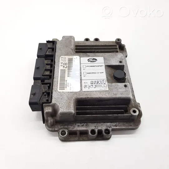 Peugeot 206 Calculateur moteur ECU 9647158080