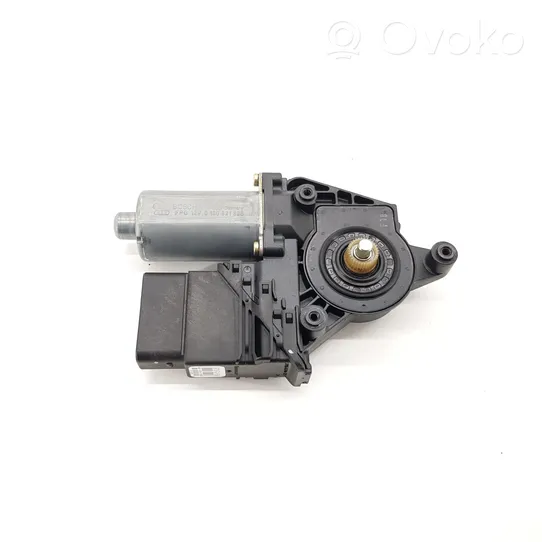 Volkswagen Bora Moteur de lève-vitre de porte arrière 05074285