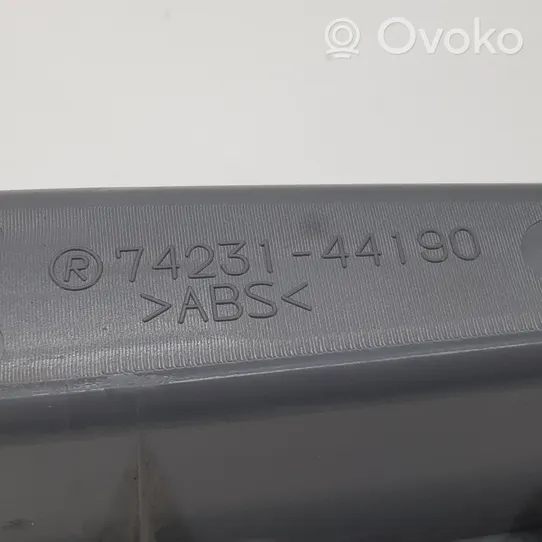 Toyota Avensis Verso Przyciski szyb 7423144190