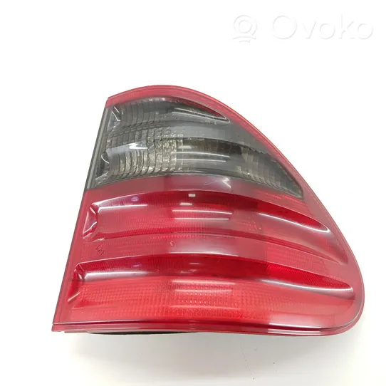 Mercedes-Benz E W210 Luci posteriori A2108206864