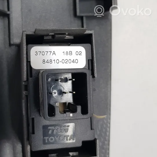 Toyota Corolla E120 E130 Interruttore di controllo dell’alzacristalli elettrico 8481002040
