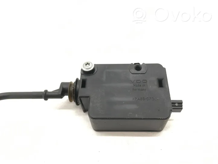 BMW 3 E46 Fuel tank cap lock motor 6923973