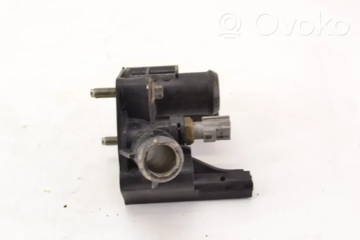 Ford Focus Boîtier de thermostat C89WA