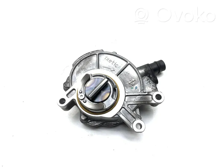 BMW 5 G30 G31 Alipainepumppu 21021866