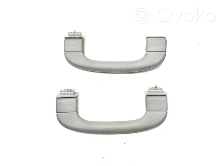 BMW 5 E60 E61 Un set di maniglie per il soffitto 