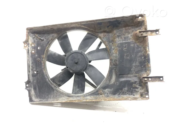 Volkswagen Polo II 86C 2F Hélice moteur ventilateur 535121205