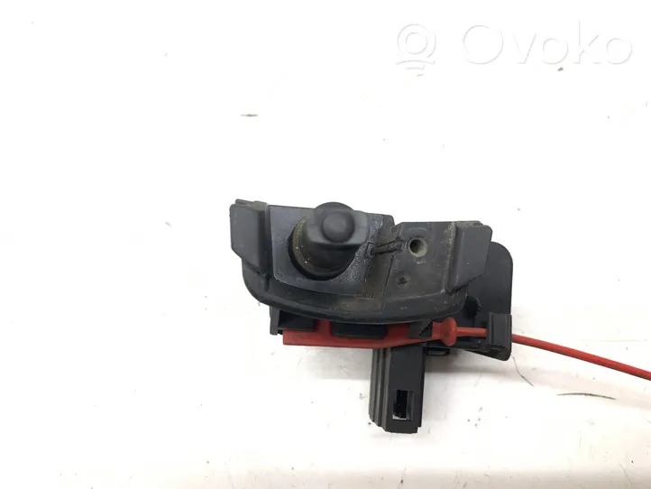 Audi A4 S4 B8 8K Fuel tank cap lock 8K0862153F