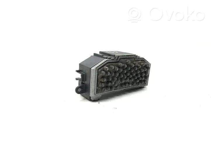 Volkswagen PASSAT B6 Mazā radiatora ventilatora reostats 3C0907521