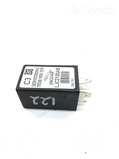 Jaguar XK8 - XKR Other relay LJC2100AB