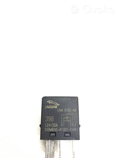 Jaguar XK8 - XKR Other relay LNA6705AB