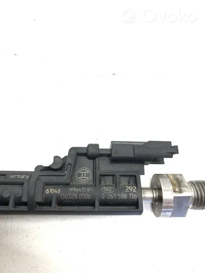 BMW 7 F01 F02 F03 F04 Injecteur de carburant 0261500136