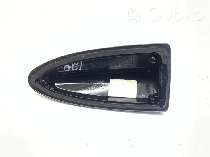 BMW X3 F25 Cache enjoliveur d'antenne de toit (GPS) 018639