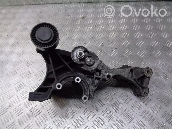 Audi A4 S4 B7 8E 8H Mocowanie alternatora 036903143