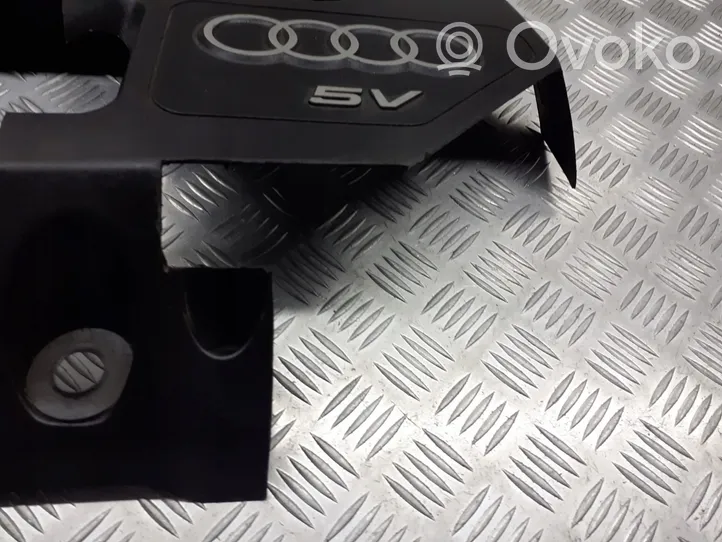 Audi A3 S3 8L Protección térmica del compartimento del motor 06A103925J