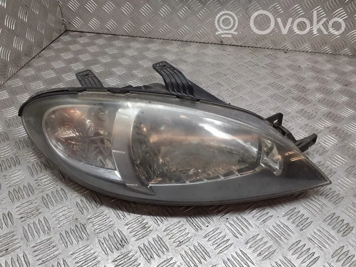 Chevrolet Lacetti Faro/fanale 00000652