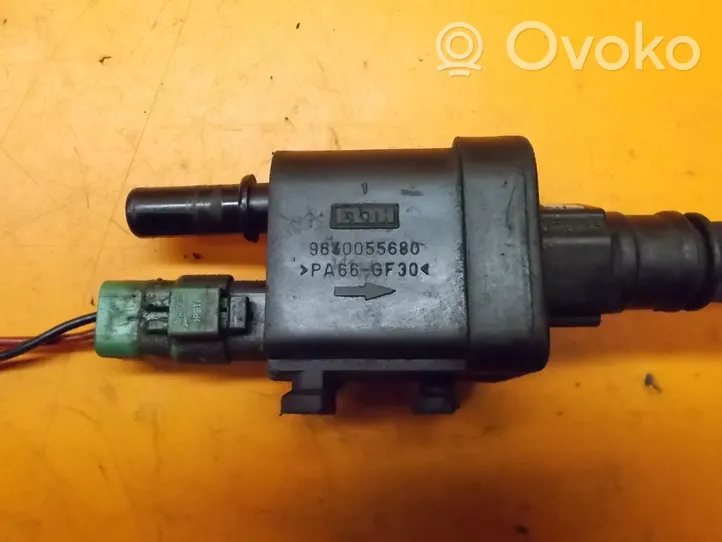 Chevrolet Epica Capteur de température du carburant 9640055680