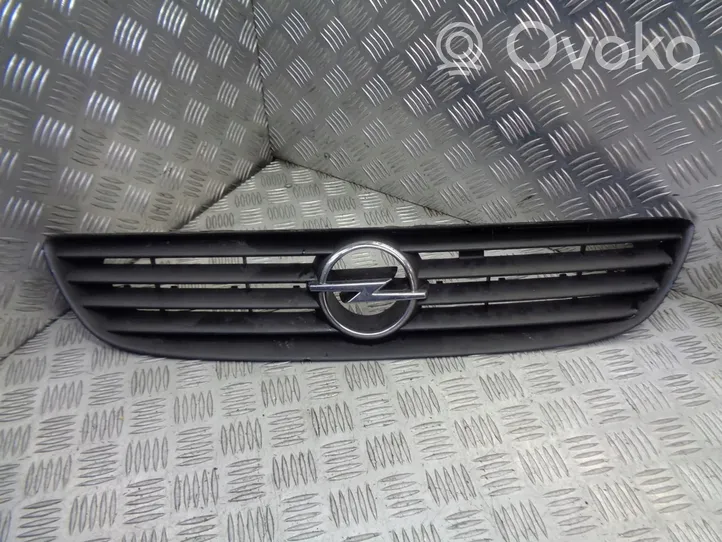 Opel Zafira A Grille calandre de capot 