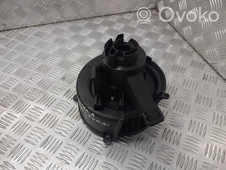 Opel Zafira A Moteur de ventilateur porte avant 90437893