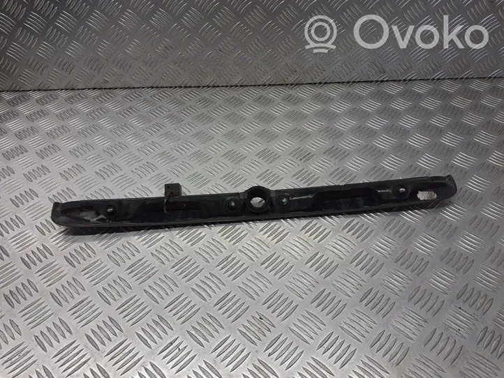 Opel Astra G Becquet de lunette arrière 8062860