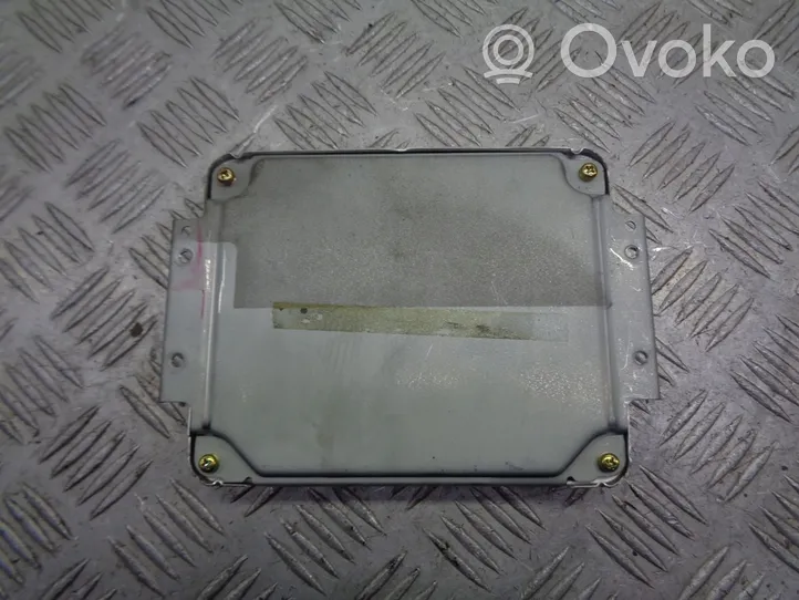 Toyota Corolla E120 E130 Unité de commande, module ECU de moteur 89661-02750