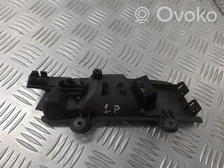 Audi A4 S4 B6 8E 8H Poignée intérieure de porte avant 8E1837019