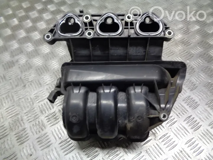 Volkswagen Polo IV 9N3 Collettore di aspirazione 03E129711D