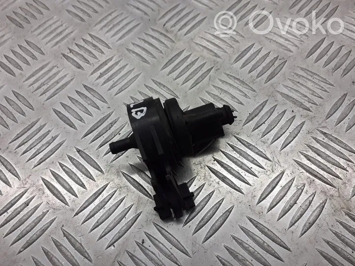 Volkswagen Polo IV 9N3 Vacuum valve 6Q0906517