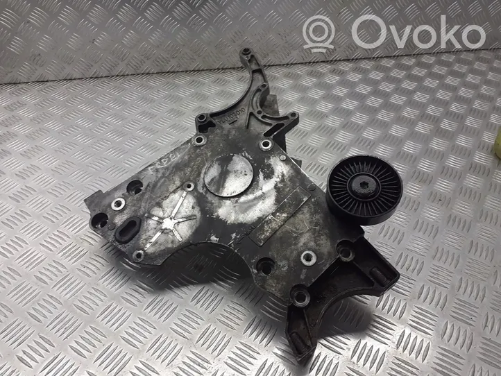 Land Rover Freelander Support de générateur / alternateur YLU103010